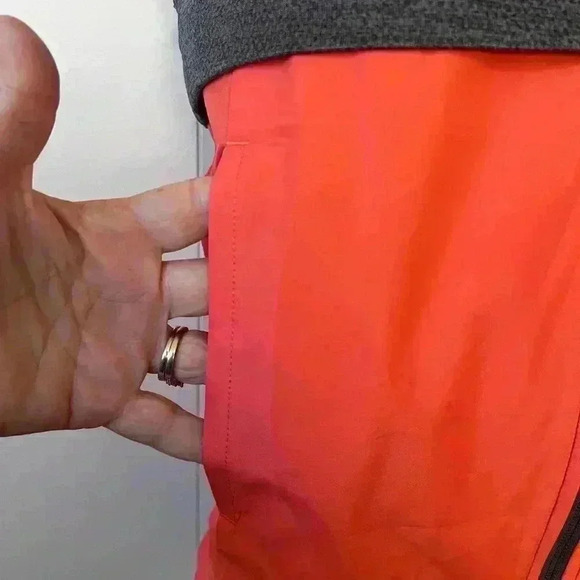 Adidas Women's Sz S Athletic Hooded Colorblock Vest Coral/Gray Adj. Waist - Picture 5 of 7